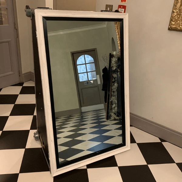 Elegant Magic Selfie Mirror